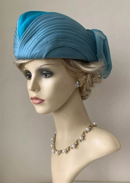 Grants Of Croydon - Modelled by Mitzi Lorenz Vintage 1960s Light Blue Chiffon Pleated Turban Hat Box & Bag.