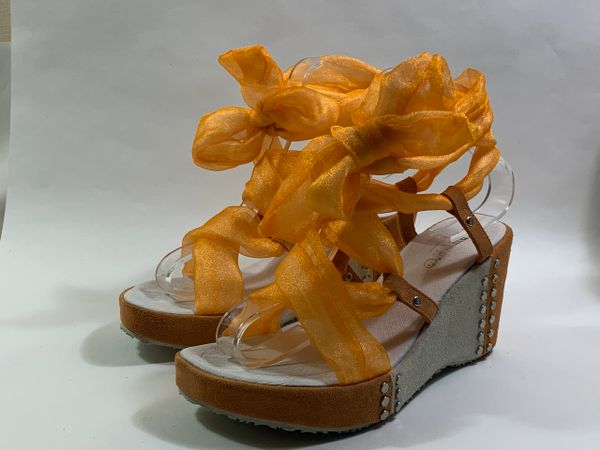 One inch hot sale wedge shoes