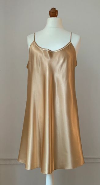 Mellow Moments Vintage Gold Polyester Knee Length Nightdress Nightgown Slip Size 18-20