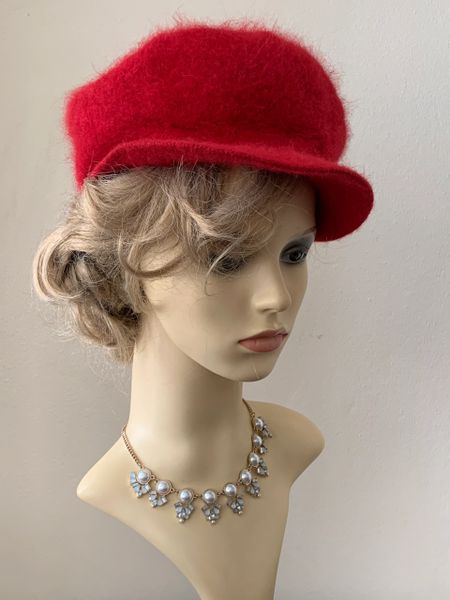 Vintage 1960s Inspired Soft Red French Style Wool Baker Boy News Boy Peaked Cap.