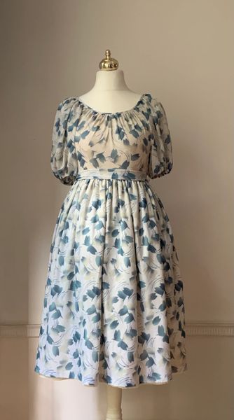Vintage 1970s Ivory Grey & Blue Patterned Blouson Below Knee Tea Dress UK 10