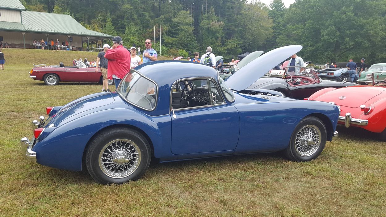 MGA COUPE