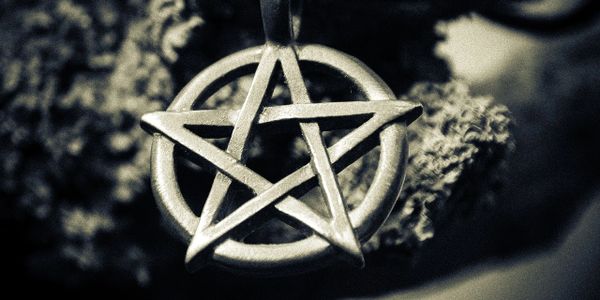 Metal pentacle amulet