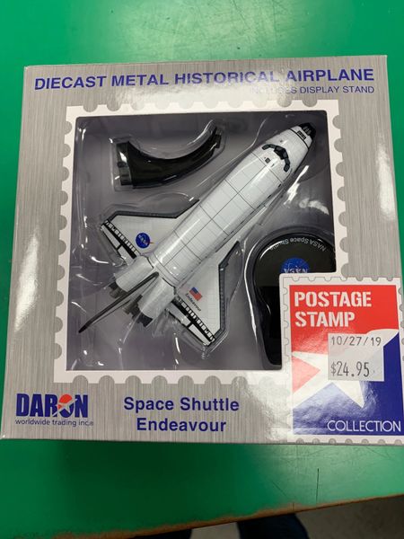 PS5823 1/300 Space Shuttle Endeavor Die Cast Metal Historical Airplane