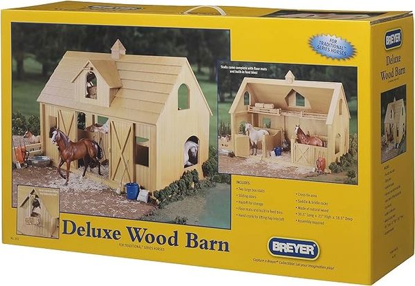 Breyer Deluxe Wood Barn 302