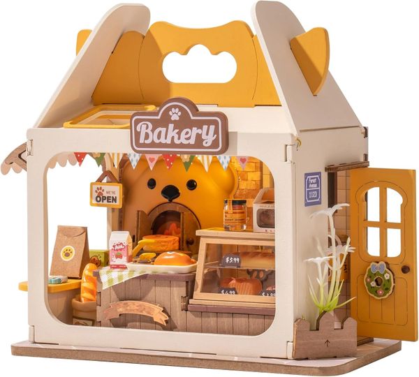 Rolife Teddy's Breadbox Miniature House Kit DS033