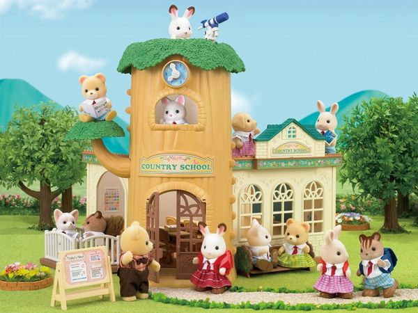 Calico Critters Country Tree School (IPSCC2924)