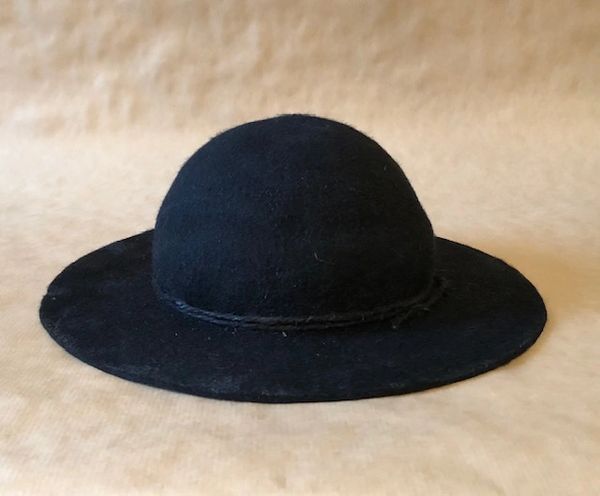 Round felt hot sale hat