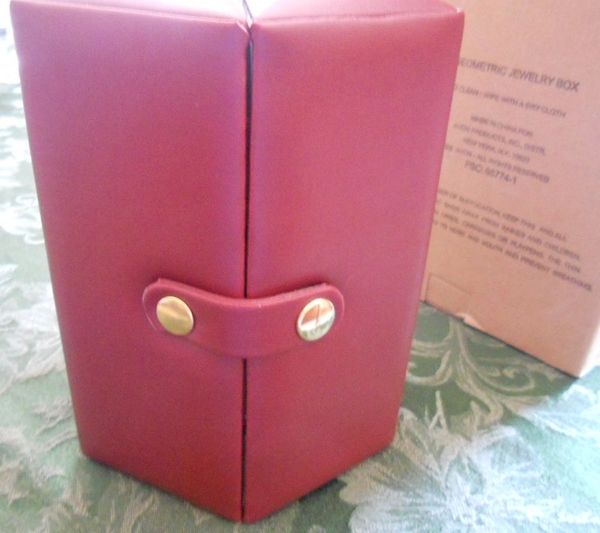 Avon 2003 Burgundy Geometric Jewelry Box