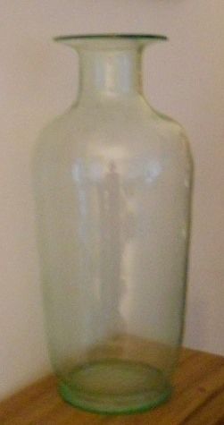 Tiara Exclusives Chantilly Green Demijohn Vase