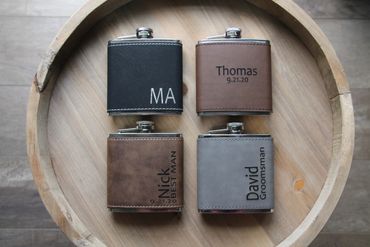 4 colors of leather flask with engraving for groomsmen