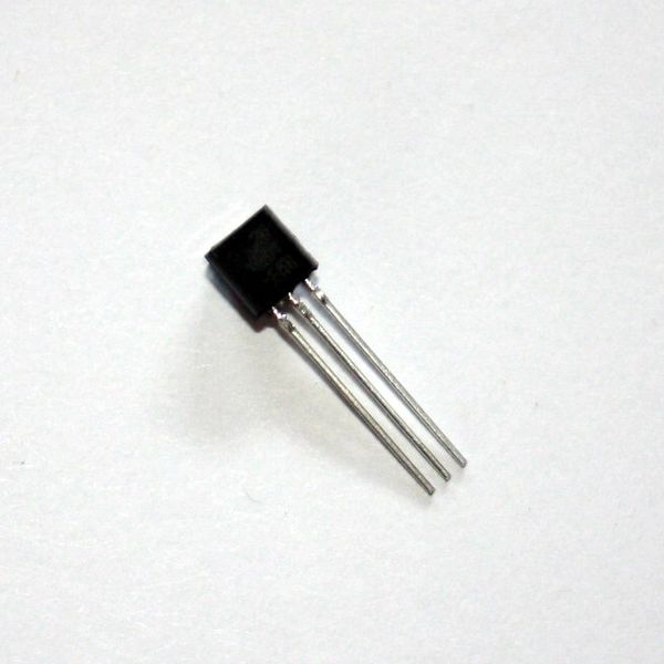 2N3906 PNP Bipolar Transistor