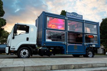 Mobile pizza shop