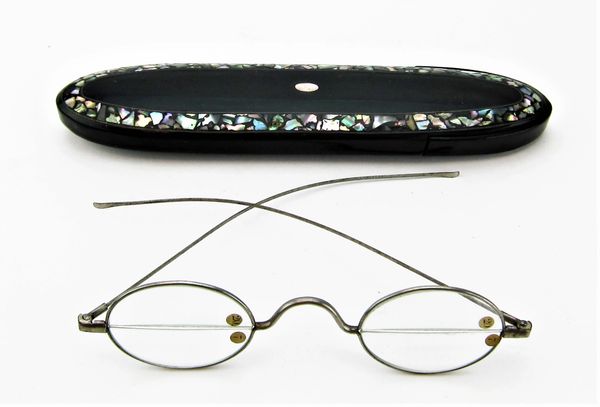 Civil War Eyeglasses and Case SOLD Civil War Artifacts For Sale in Gettysburg