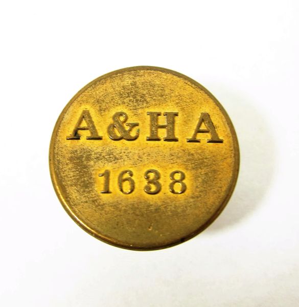 Ancient & Honorable Artillery Button / SOLD