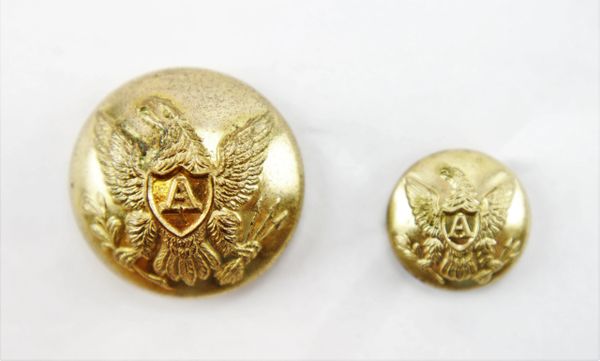 Artillery Officer's Buttons / SOLD