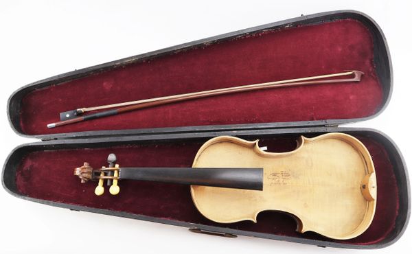 Violin / Sold | Civil War Artifacts - For Sale in Gettysburg