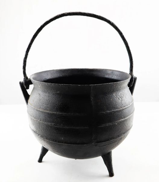 Revolutionary War Period Cooking Kettle / Sold
