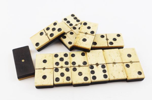 Civil War Dominoes / Sold