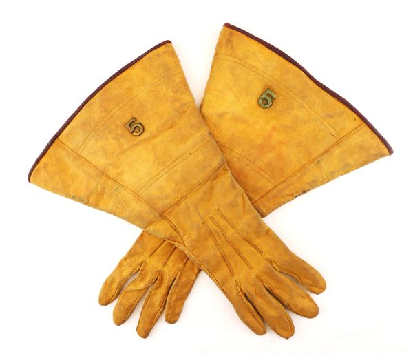 5th New York Cavalry Gauntlets / SOLD