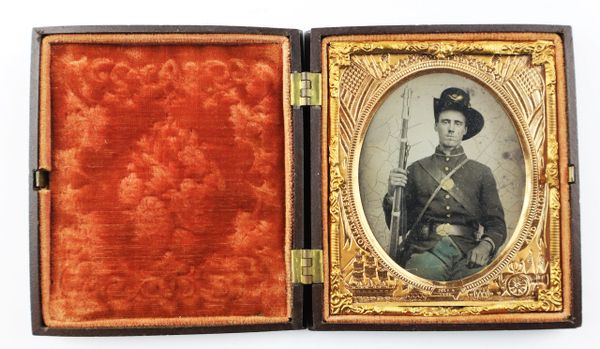 1/6th Plate Tintype of Union Soldier 100th Regiment with Austrian Lorenz Rifle / SOLD