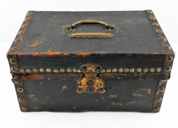 Physician’s Travelling Box / SOLD