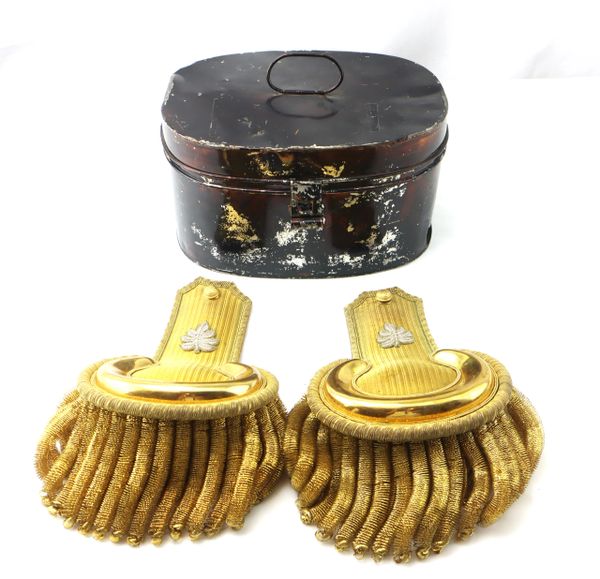 Civil War Lieutenant Colonel's Epaulets & Case / SOLD