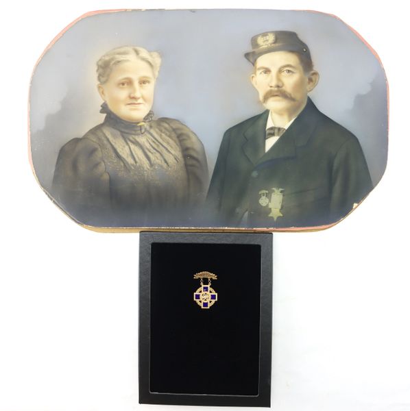 Gold Veterans Badge and Photo of Charles B. Schmidt by the 98th Regiment Pennsylvania Veteran Volunteer Monument Committee / SOLD