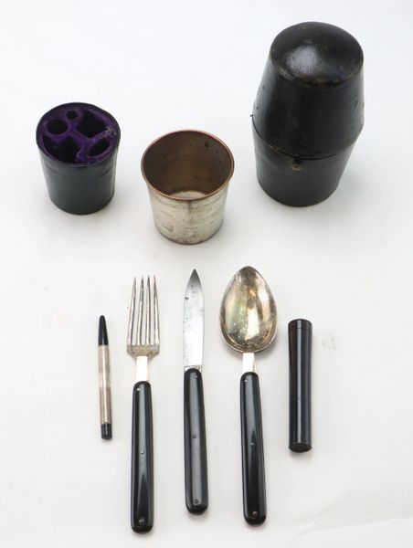 High-grade “Officers” Traveling Eating Set / SOLD