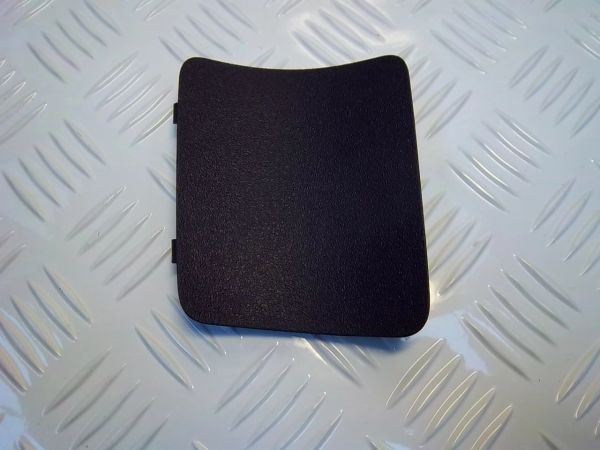 REAR LIGHT ACCES PANEL 1S0 867 728 (RIGHT)