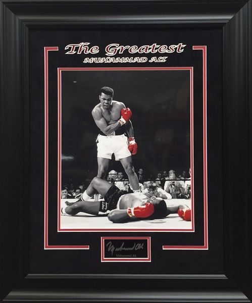 MUHAMMAD ALI 11X14 PHOTO WITH ENGRAVED AUTOGRAPH REPLICA