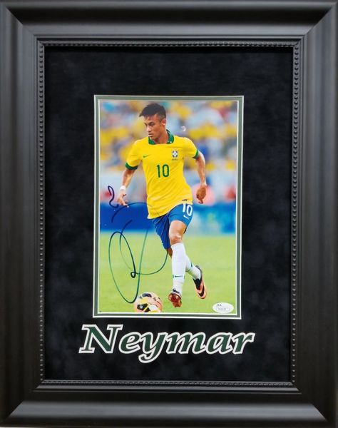 Neymar signed 8x10 photo
