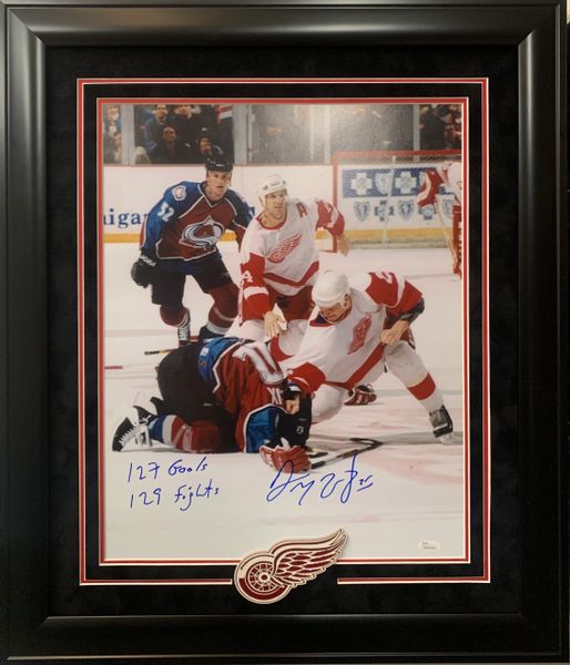 DARREN MCCARTY DETROIT RED WINGS SIGNED 16X20 PHOTO  Autographed Framed  Memorabilia & Collectibles Signed and Unsigned