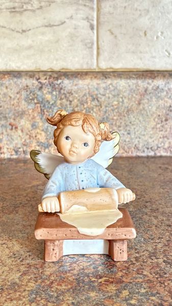 Goebel M.I. Hummel Little Wishes Just Rolling Along 465314