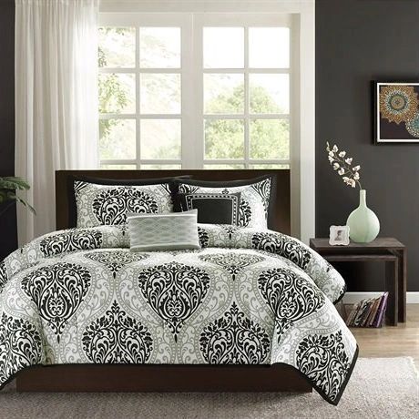 5 Piece White And Black King Or Cali King Damask Print Comforter