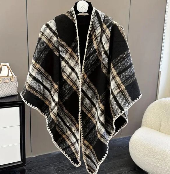 Cashmere Feel Triangle Shaw Plaid Black