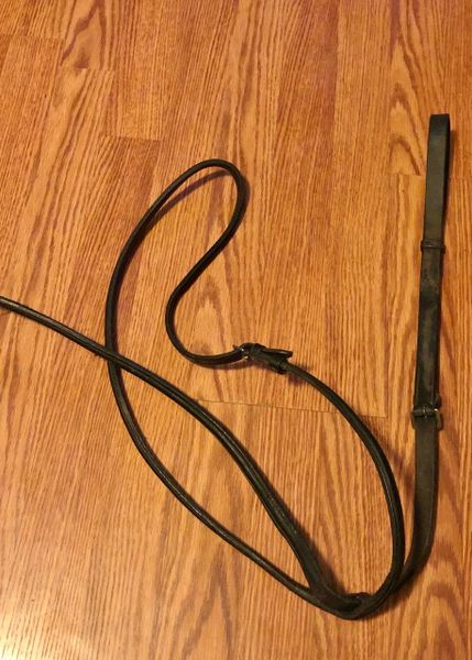 Black cob standing martingale