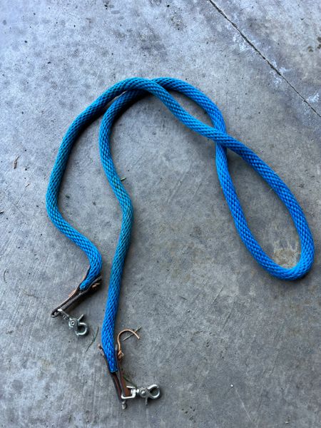 Used nylon clip reins