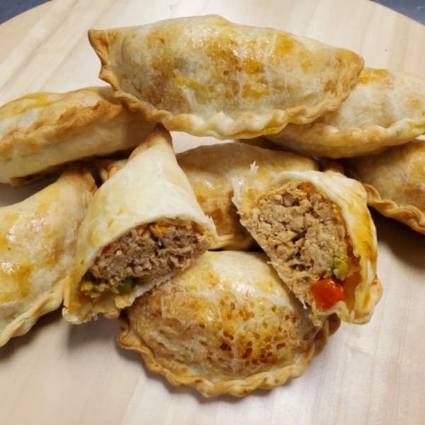 GROUND BEEF EMPANADAS OVEN BAKED (wheat flour) FOR 4