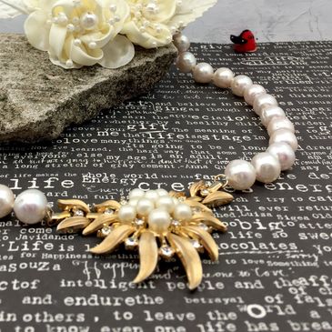 vintage trifari and knotted pearls old and new rocks by chaz gift shop