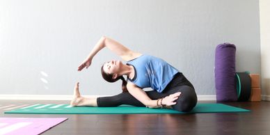 Parivrtta Janu Sirsasana, Revolved Head On Knee Pose