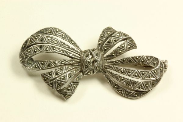 Silver and marcasite stock pin