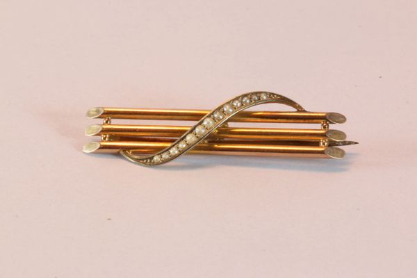 Gold and pearl stock pin