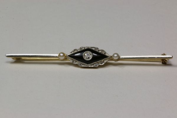 Gold diamond, onyx and seed pearl stock pin