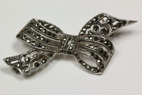 Silver and marcasite stock pin