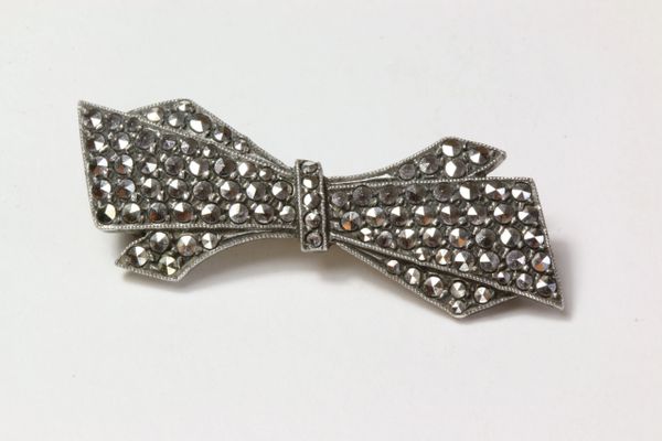 Silver and marcasite stock pin