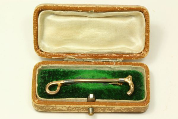Gold hunting Whip stock pin