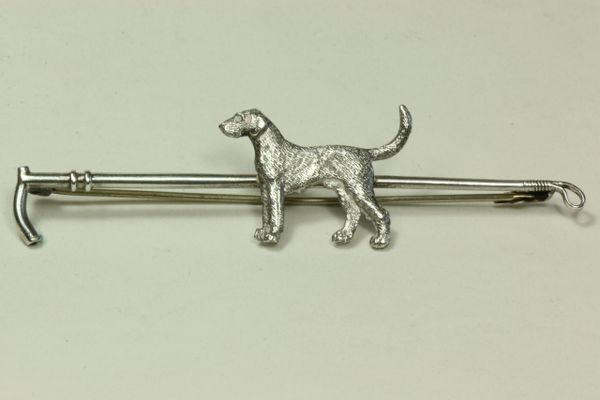 Silver hound stock pin