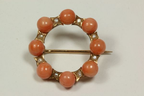 Gold coral and seed pearl stock pin