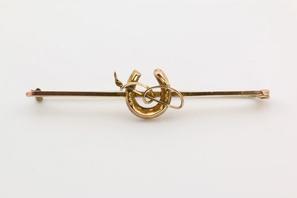 Gold hunting stock pin